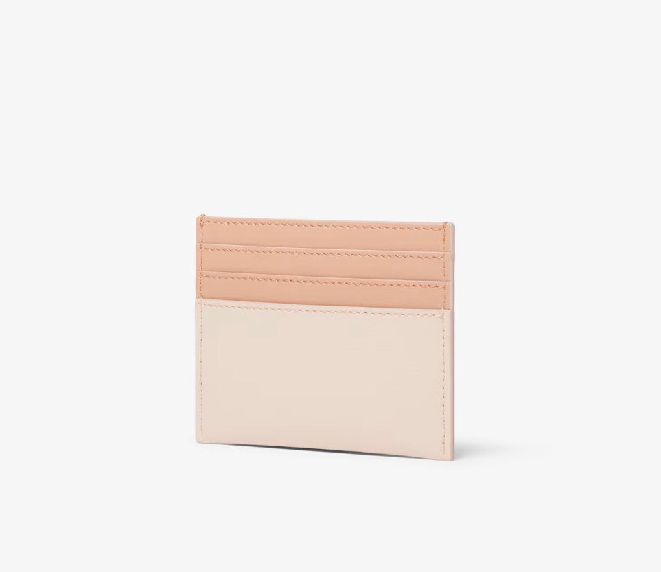 حامل بطاقة FF