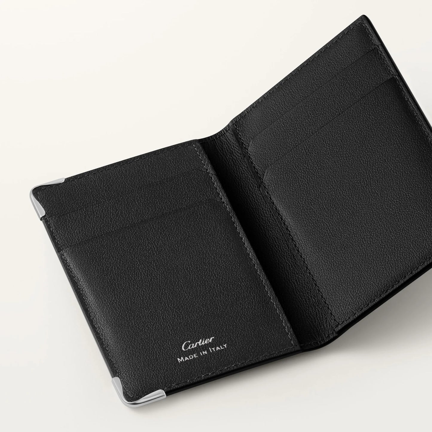 حامل البطاقة، يجب