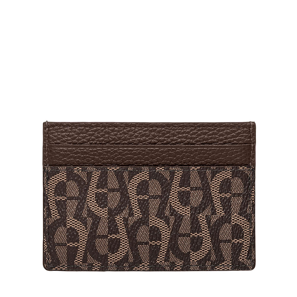 حامل البطاقة