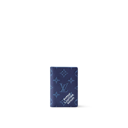 حامل البطاقة